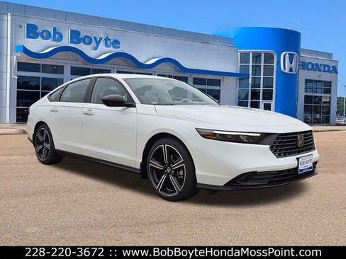New 2026 Honda Accord SE image 3