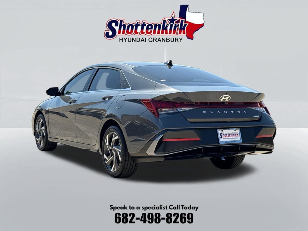 Used 2026 Hyundai Elantra Limited FWD image 8