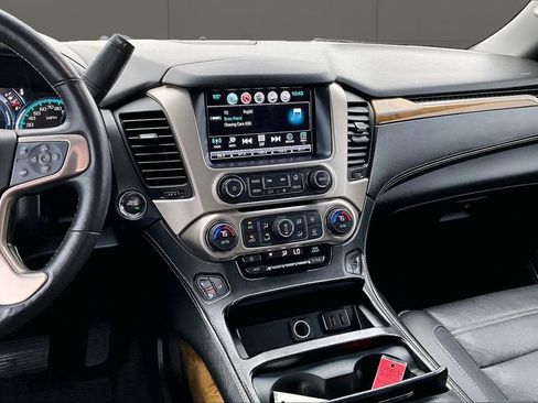 Used 2017 GMC Yukon XL Denali w/ Open Road Package AWD/4WD image 6