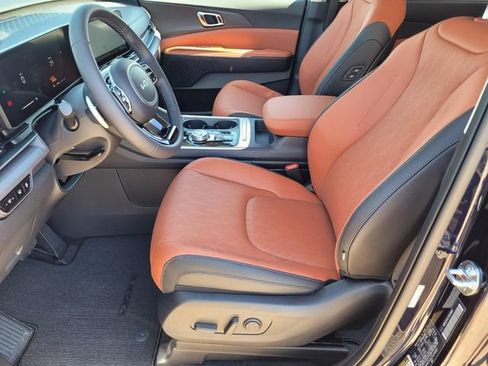 New 2026 Kia Carnival EX FWD image 8