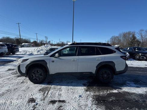 Used 2022 Subaru Outback Wilderness image 4