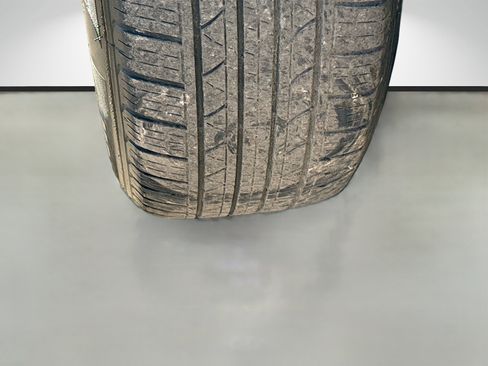 Used 2020 Toyota Highlander XLE image 45