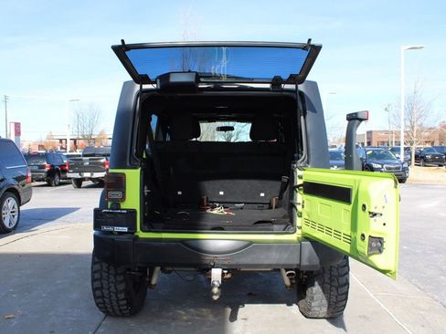 Used 2017 Jeep Wrangler Unlimited Sport w/ LED Lighting Group image 9