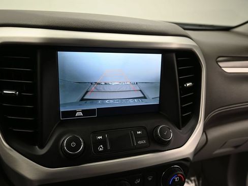 Used 2023 GMC Acadia SLT AWD/4WD image 17