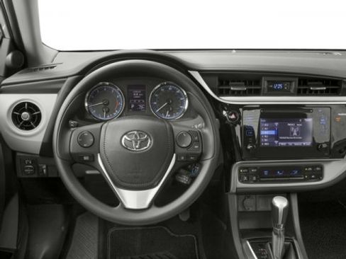 Certified 2018 Toyota Corolla LE image 7