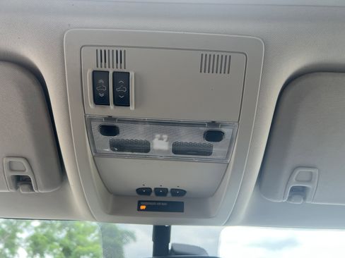 Used 2009 GMC Sierra 1500 Denali image 19