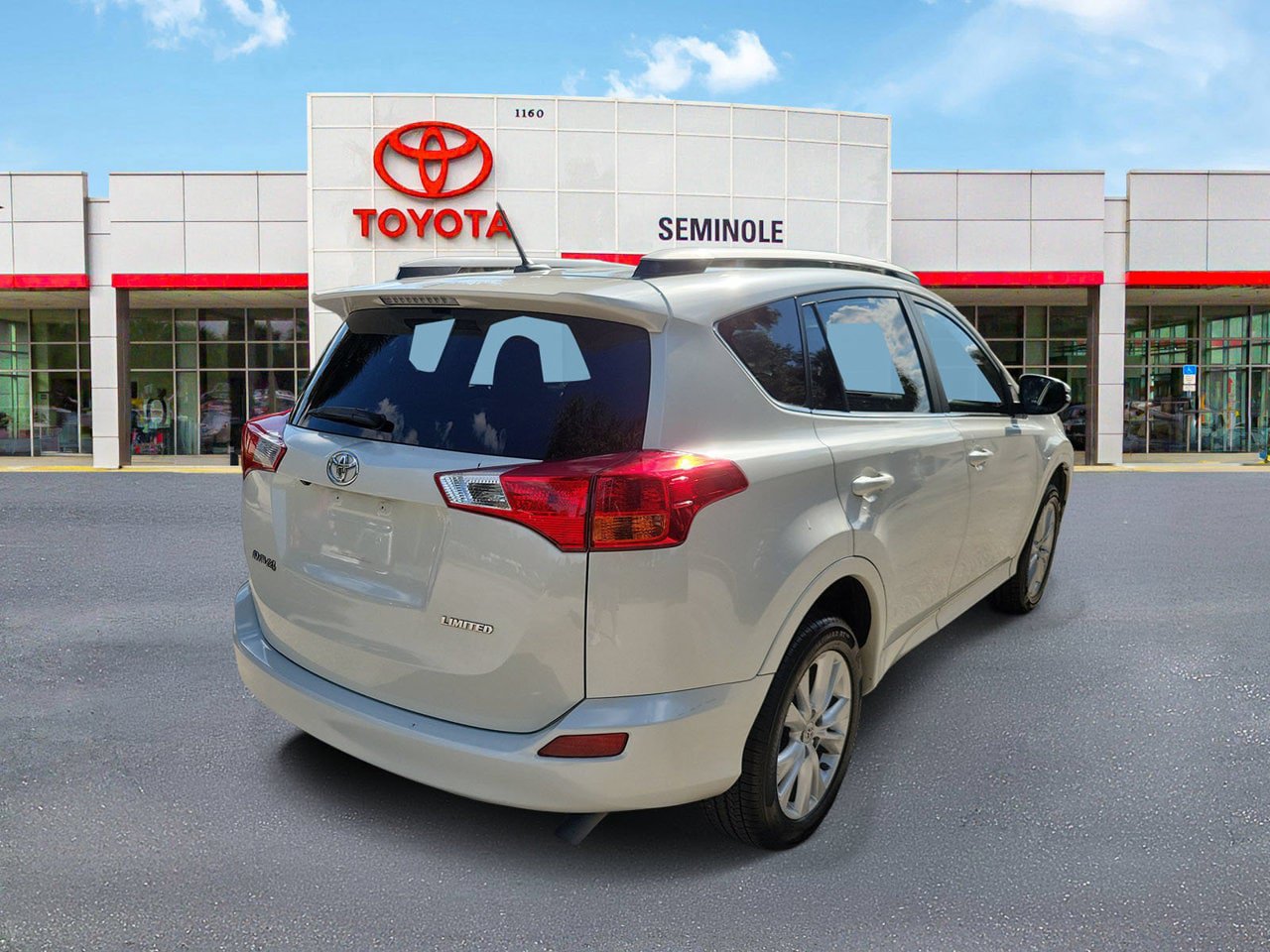Used 2014 Toyota RAV4 Limited FWD image 3