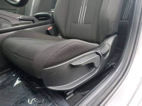 Certified 2025 Hyundai Elantra Sport FWD image 29