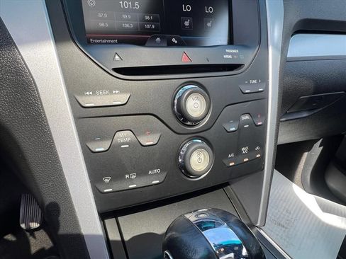 Used 2012 Ford Explorer XLT AWD/4WD image 23