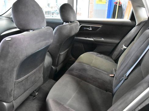 Used 2013 Nissan Altima 2.5 S FWD image 34