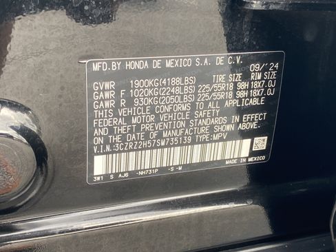 Used 2025 Honda HR-V Sport image 29