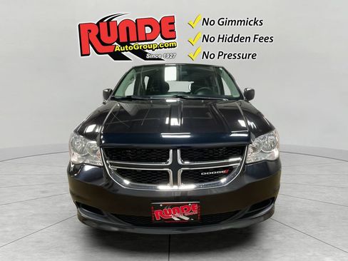 Used 2017 Dodge Grand Caravan SE FWD image 9