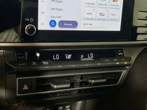 Used 2025 Toyota Camry LE FWD image 14