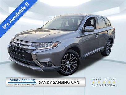 Used 2017 Mitsubishi Outlander SE