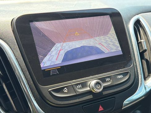 Used 2019 Chevrolet Equinox Premier FWD image 8