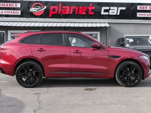 Used 2018 Jaguar F-PACE S image 9