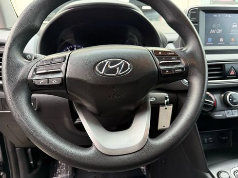 Used 2018 Hyundai Kona SE image 26