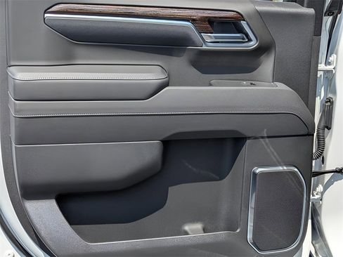 New 2026 GMC Sierra 1500 Elevation image 12