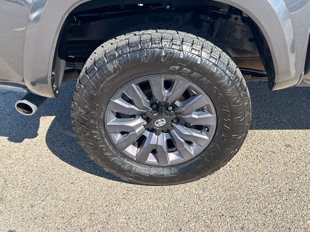 Used 2021 Toyota Tacoma Limited w/ Nightshade Package AWD/4WD image 42