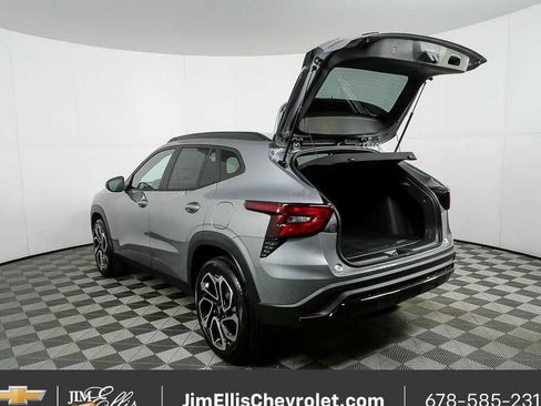 New 2026 Chevrolet Trax RS w/ Sunroof Package image 29