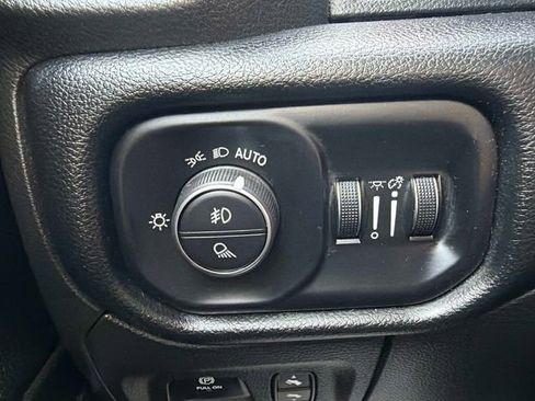 Used 2022 RAM 1500 Laramie AWD/4WD image 28