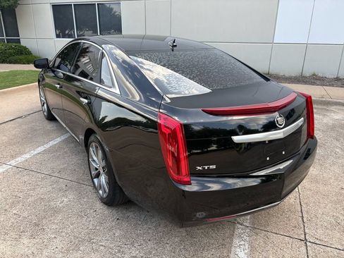 Used 2013 Cadillac XTS w/ Rear Seat Comfort Package FWD image 8