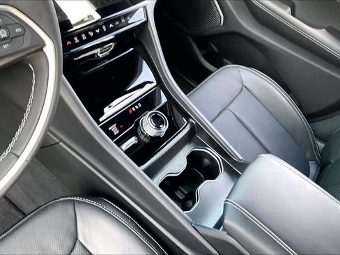 Used 2026 Jeep Grand Cherokee Limited AWD/4WD image 16