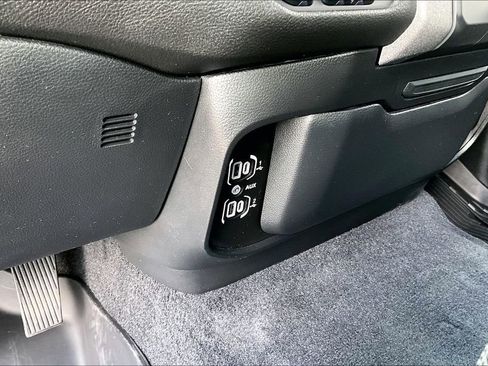 Used 2025 RAM 1500 Classic Warlock AWD/4WD image 30