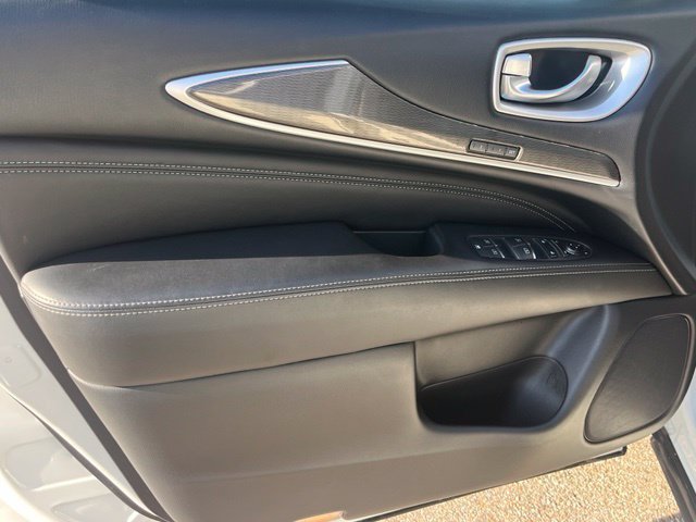 Certified 2020 INFINITI QX60 Luxe w/ Essential Package FWD image 11