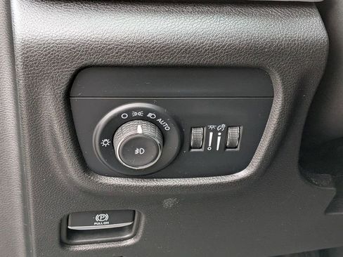 Used 2024 Jeep Grand Cherokee L Limited AWD/4WD image 16