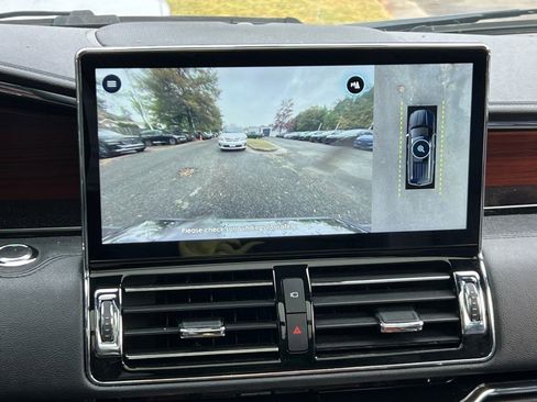 Certified 2023 Lincoln Navigator Reserve image 22