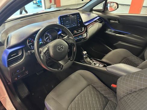 Certified 2022 Toyota C-HR XLE FWD image 11