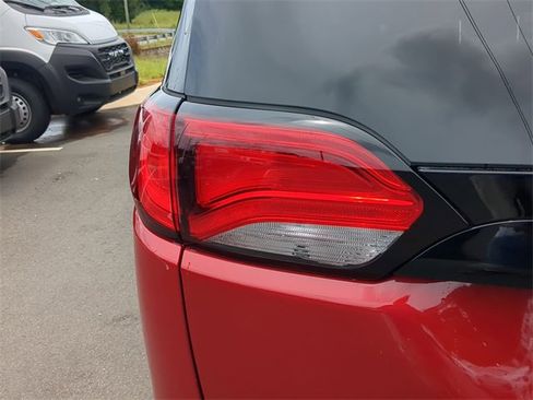 New 2026 Chrysler Voyager LX image 29