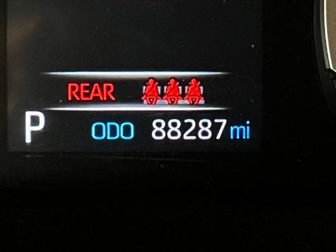 Used 2021 Toyota RAV4 XLE AWD/4WD image 11
