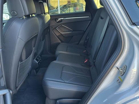 Used 2025 Audi Q3 2.0T Premium w/ Convenience Package image 15