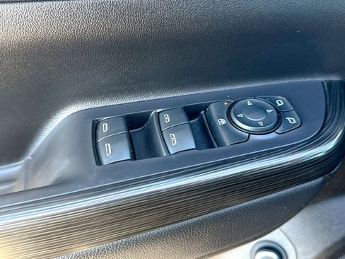 Used 2021 GMC Acadia SLT w/ Elevation Edition image 19