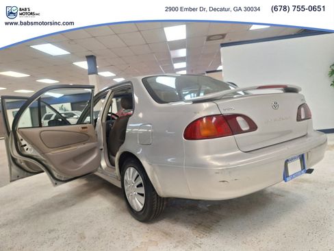 Used 2000 Toyota Corolla CE FWD image 10