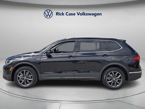 Certified 2023 Volkswagen Tiguan SE image 4