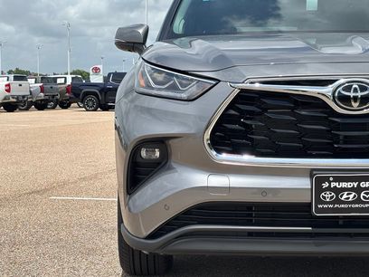 New 2026 Toyota Highlander Limited