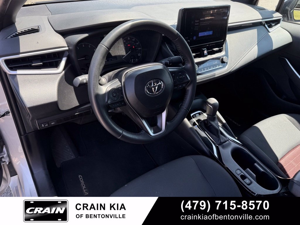 Used 2025 Toyota Corolla SE FWD image 9