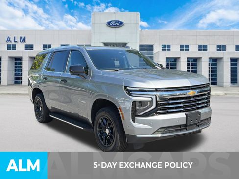 Used 2025 Chevrolet Tahoe LT AWD/4WD image 3