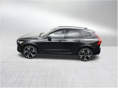 New 2026 Volvo XC60 T8 Ultra AWD/4WD image 14