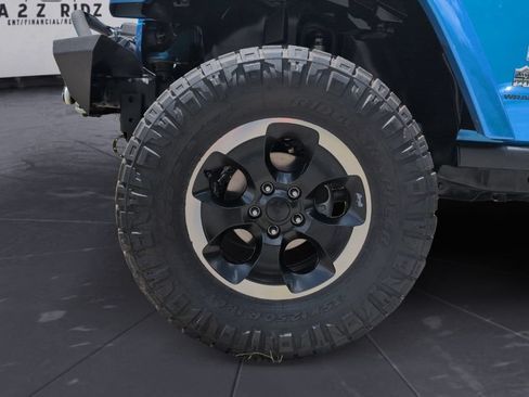 Used 2014 Jeep Wrangler Sahara AWD/4WD image 24