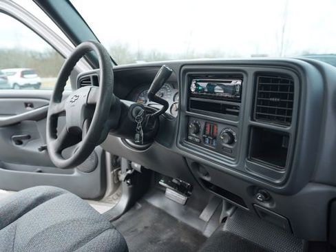 Used 2007 Chevrolet Silverado 1500 W/T image 28