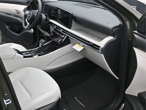 New 2026 Hyundai Tucson SEL FWD image 9