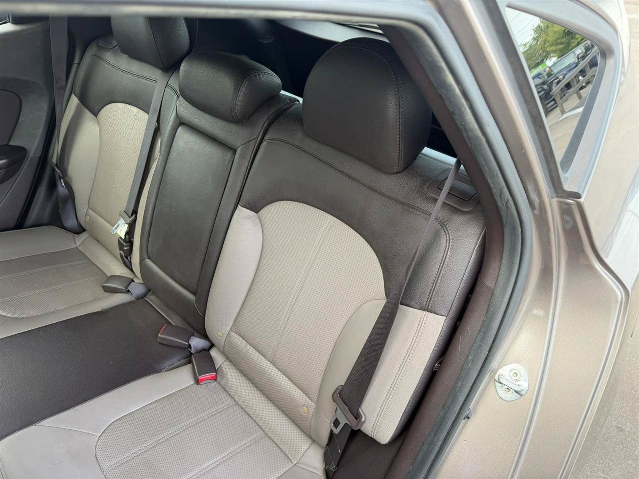 Used 2013 Hyundai Tucson Limited FWD image 29