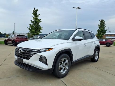Certified 2024 Hyundai Tucson SEL FWD image 1