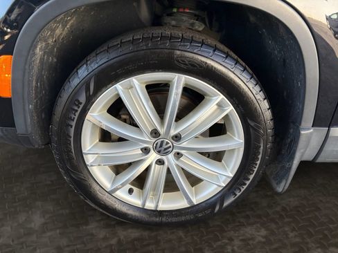 Used 2012 Volkswagen Tiguan S AWD/4WD image 35