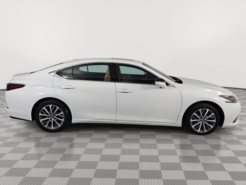 Used 2022 Lexus ES 350 w/ Accessory Package FWD image 9