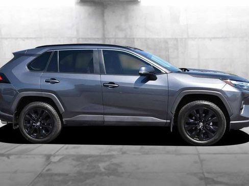 Used 2024 Toyota RAV4 XLE Premium FWD image 5